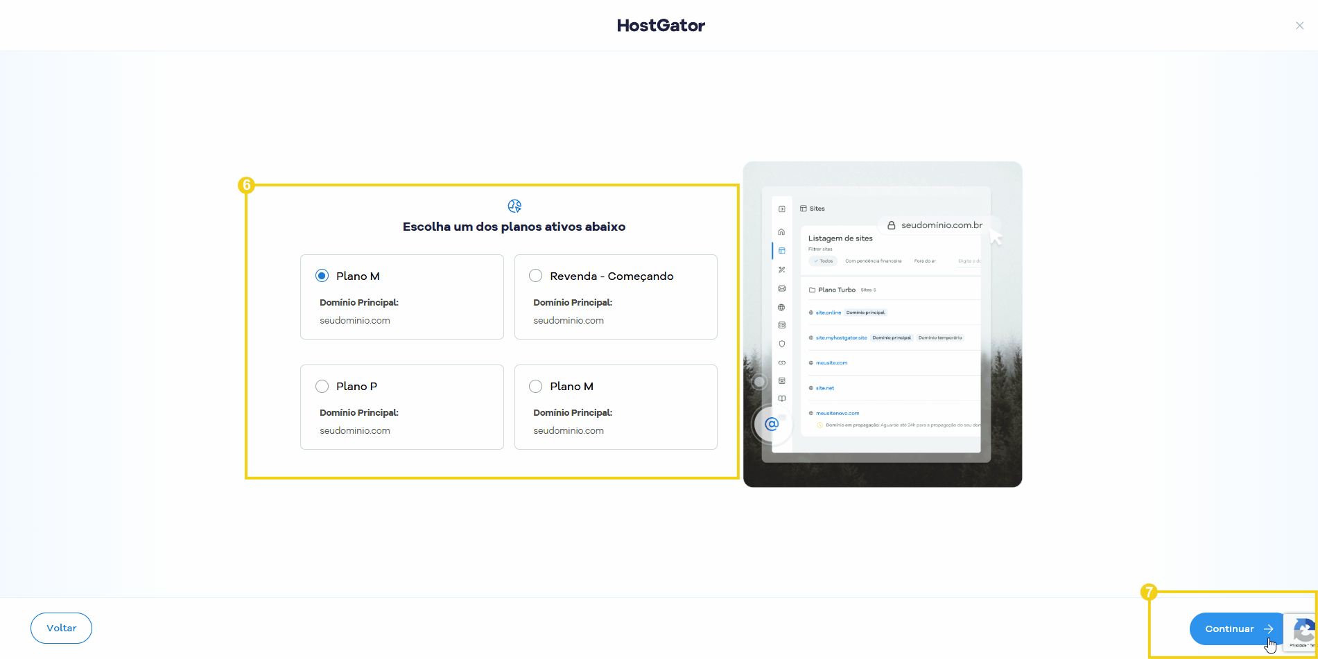 Imagem de um painel de controle online que mostra a seleção de planos ativos, incluindo opções como Plano M, Reverendo - Começando, Plano P, e Plano M, com uma interface de e-mail ao lado, ilustrando ferramentas de gerenciamento de hosting e planos de serviços