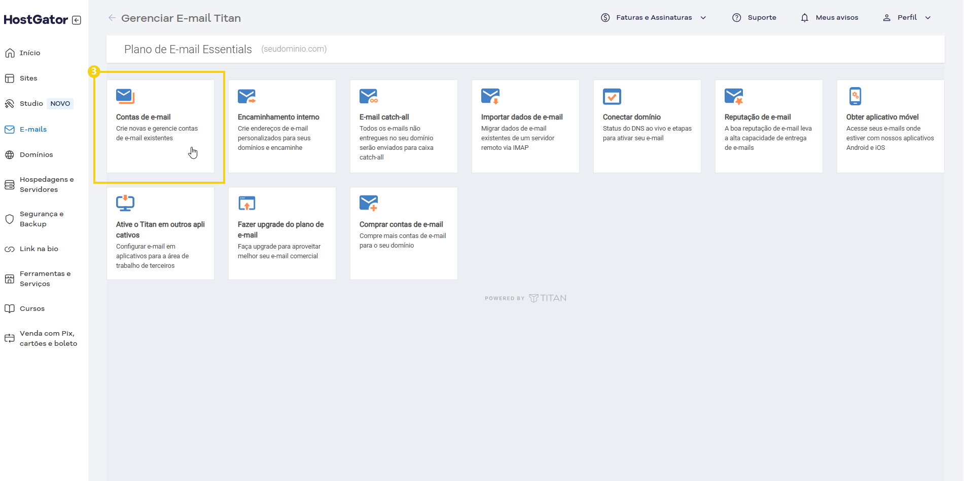 Interface de gerenciamento de e-mail do Titan mostrando opções para criar, fortalecer, importar, conectar e fazer backup de contas de e-mail