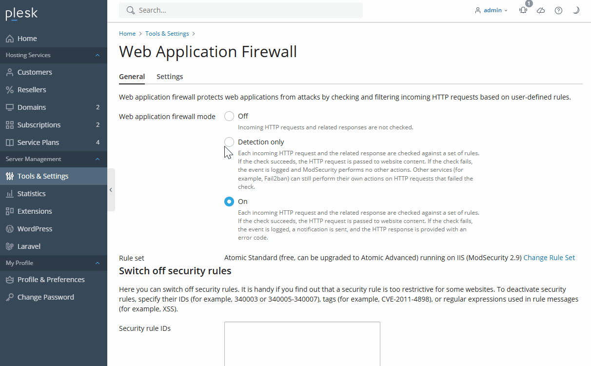 Tela de configuração de firewall para aplicação web em um painel de controle, exibindo opções para desativar o modo de detecção e regras de segurança.