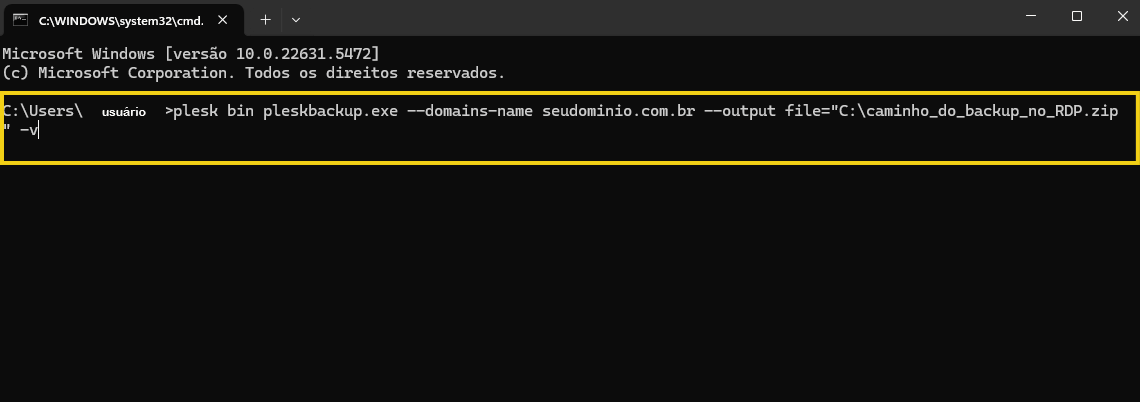 Imagem de uma tela de prompt de comando do Windows executando uma rotina de backup de domínio usando Plesk, com comandos específicos para criar um arquivo zip de backup no servidor