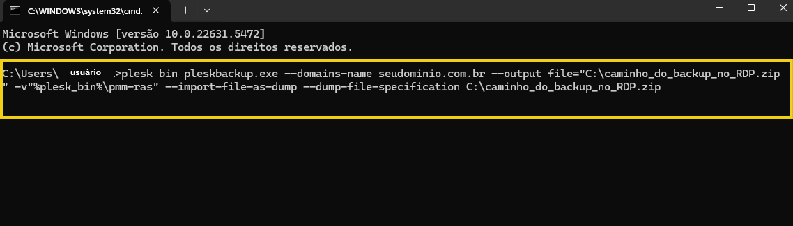 Captura de tela de uma janela de prompt de comando do Windows exibindo comandos do Plesk para backup e restauração de banco de dados, com destaque na execução de tarefas de gerenciamento de servidores