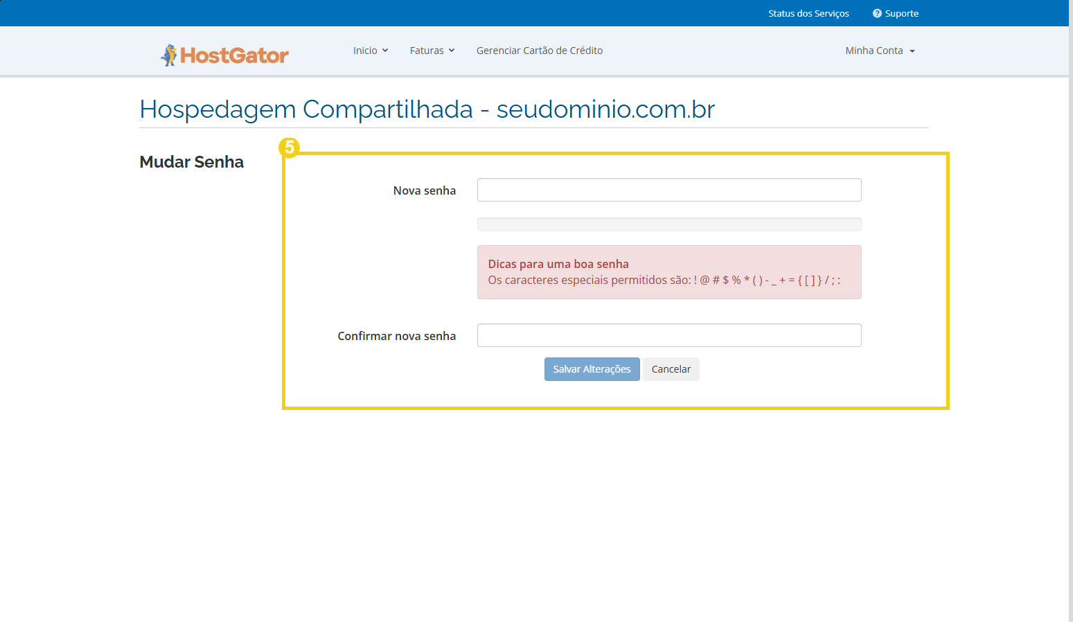 Tela de troca de senha no painel de controle cPanel do HostGator, com campos para inserir nova senha e confirmar, e botões de salvar alterações.