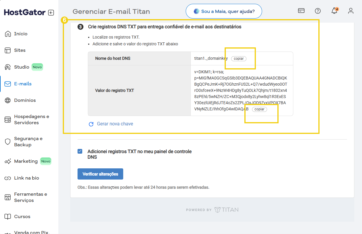 Tela de gerenciamento de e-mails no HostGator com instruções para criação de registros DNS para entrega confiável de e-mails, com destaque para o uso da ferramenta Titan de gerenciamento de DNS.