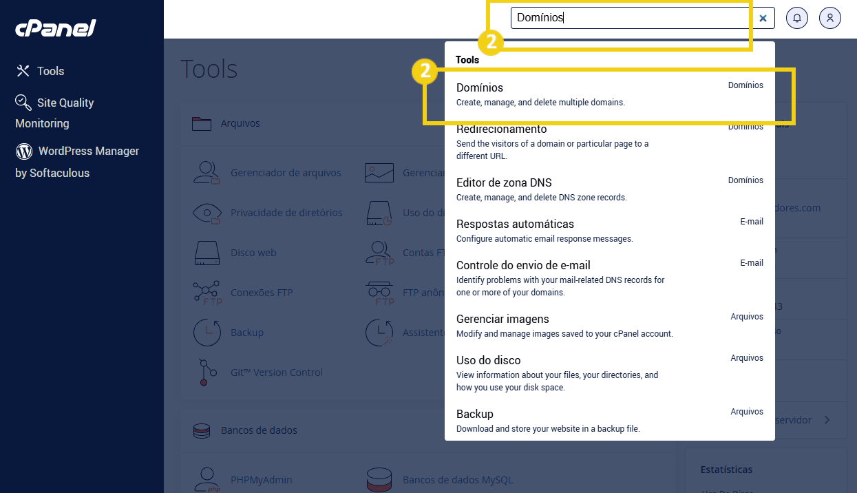 Tela de gerenciamento de domínios no painel cPanel, exibindo opções de criação, gerenciamento e deleção de domínios, essenciais para otimizar a gestão de domínios na hospedagem de sites.