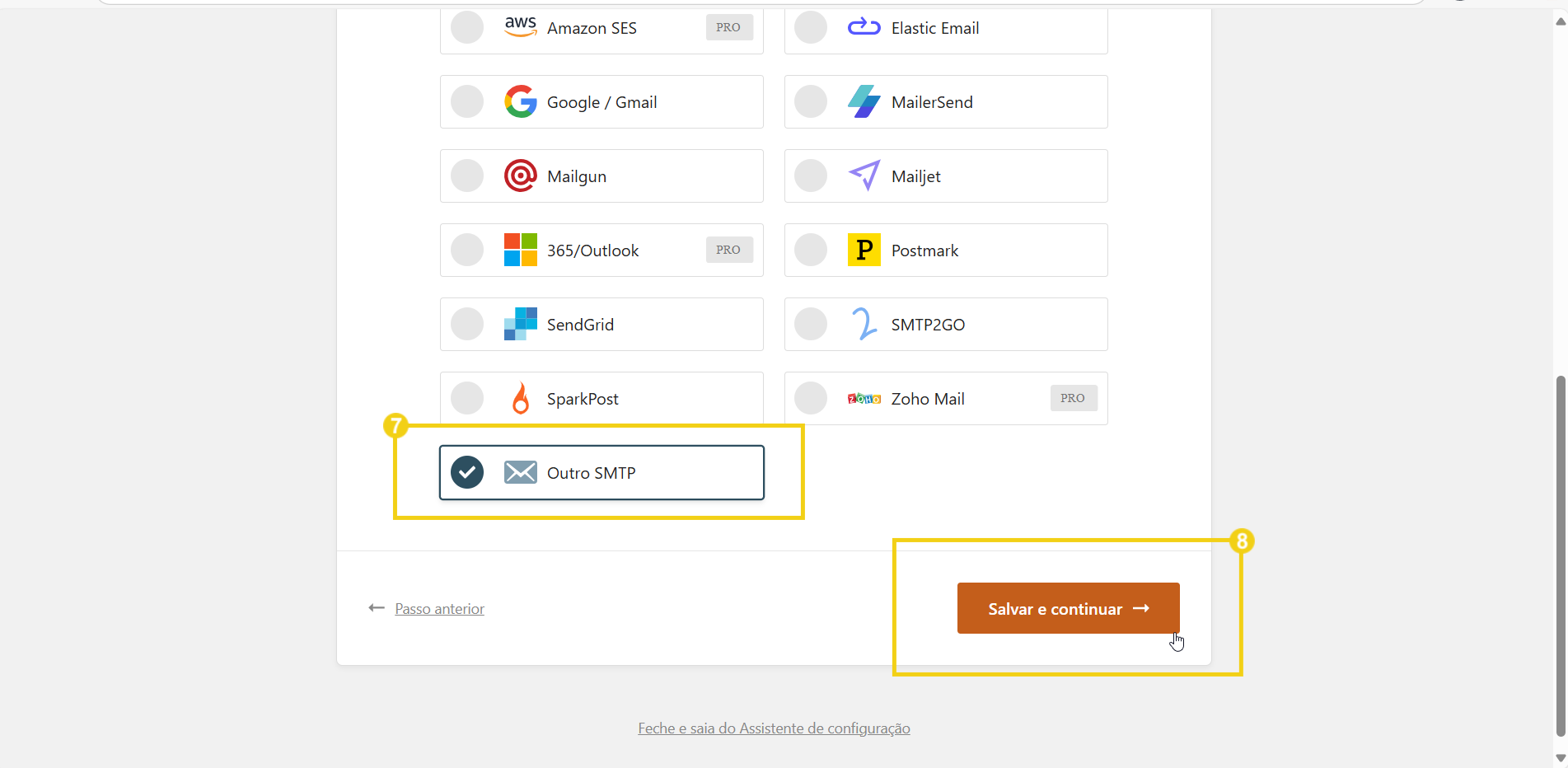 Imagem de uma tela de configuração de e-mails, destacando a opção 'Outro SMTP' selecionada e um botão de 'Salvar e continuar'.