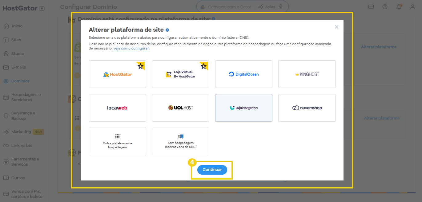 Imagem mostrando a tela de alteração de plataforma de hospedagem de site do Portal do Cliente com opções como HostGator, Loja Virtual, DigitalOcean, KINGHOST, locaweb, UOL HOST, Loja Integrada, nuvemshop e opções de configuração avançada. 