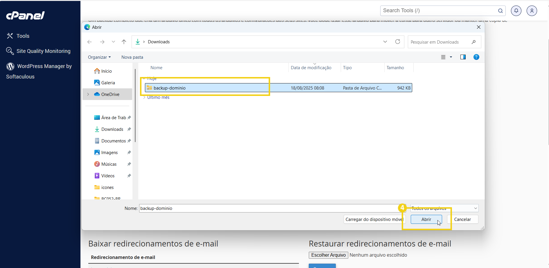 Configuração de backup no cPanel, com destaque para o arquivo backup-dominio e a opção de abrir o arquivo