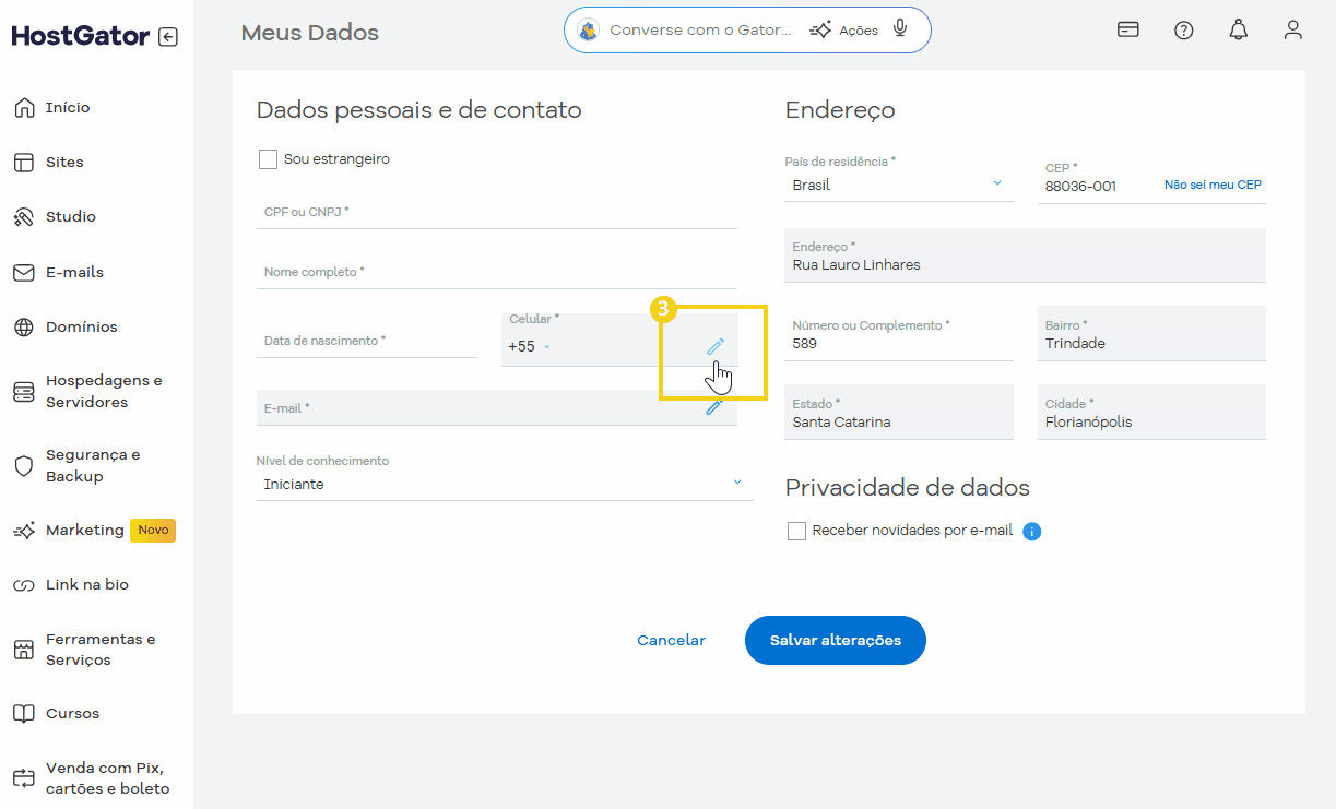 Imagem de cadastro de usuário na plataforma HostGator, com destaque para o campo de telefone, para editar o número cadastrado.