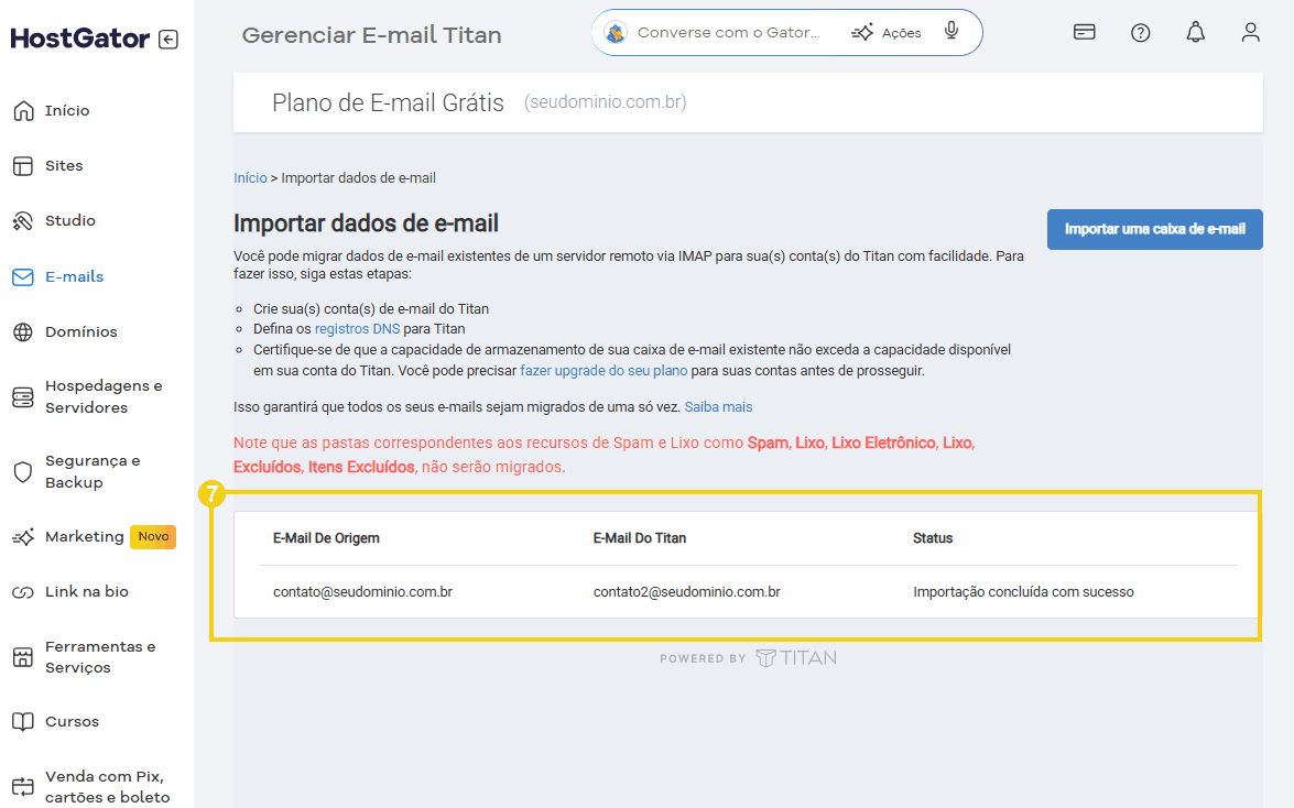 Imagem de uma tela de gerenciamento de e-mails no painel do HostGator, mostrando opções para importar dados de e-mail do Titan. 