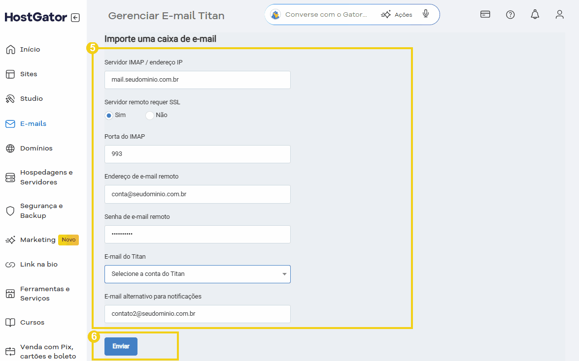 Tela de gerenciamento de e-mail titan no HostGator mostrando campo para importar uma caixa de e-mail, configuração de servidor IMAP, endereço e senha, além de opções de notificação. 
