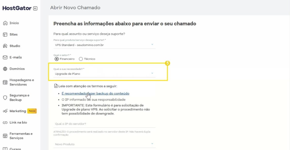 Tela de abertura de chamado com o campo "Qual a sua necessidade?" destacado e preenchido com "Upgrade de Plano".