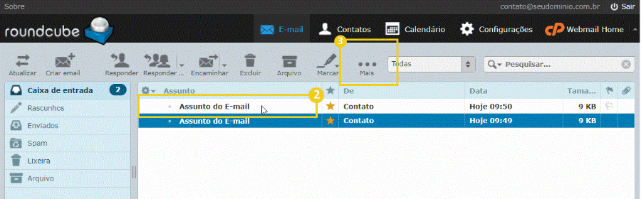 Imagem de uma caixa de entrada de email no sistema Roundcube com destaque para a opção de selecionar mensagem e botão de Mais