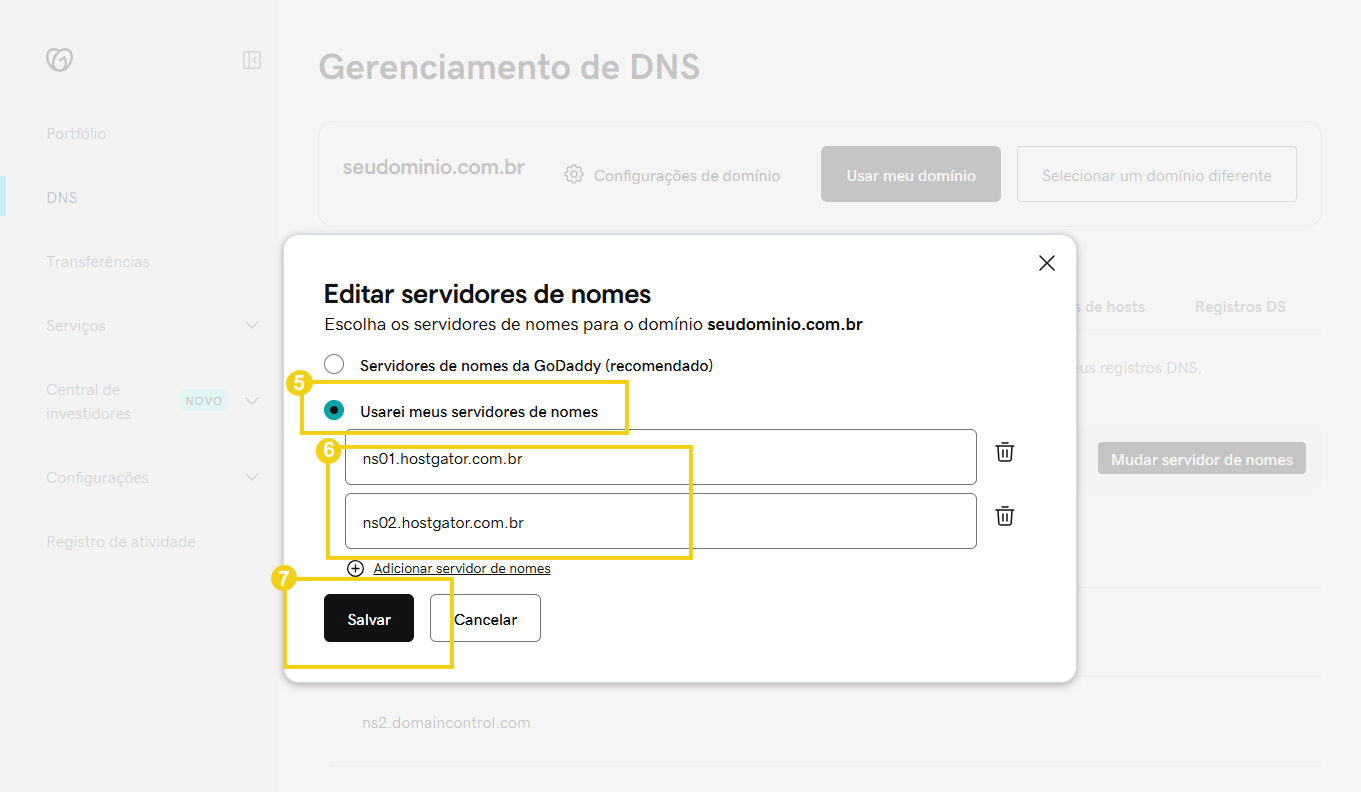Imagem da tela de edição de servidores DNS da GoDaddy, com destaque a opção "Usarei meus servidores de nomes" e os campos para preenchimento, seguido do botão de cor preta "Salvar"