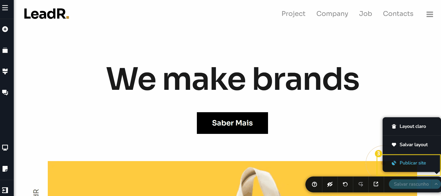 Tela de um site de cafeteria com opções de edição de layout, destacando o menu com as seções Sobre, Serviços, Avaliações e Contato, além de uma área de configuração de página