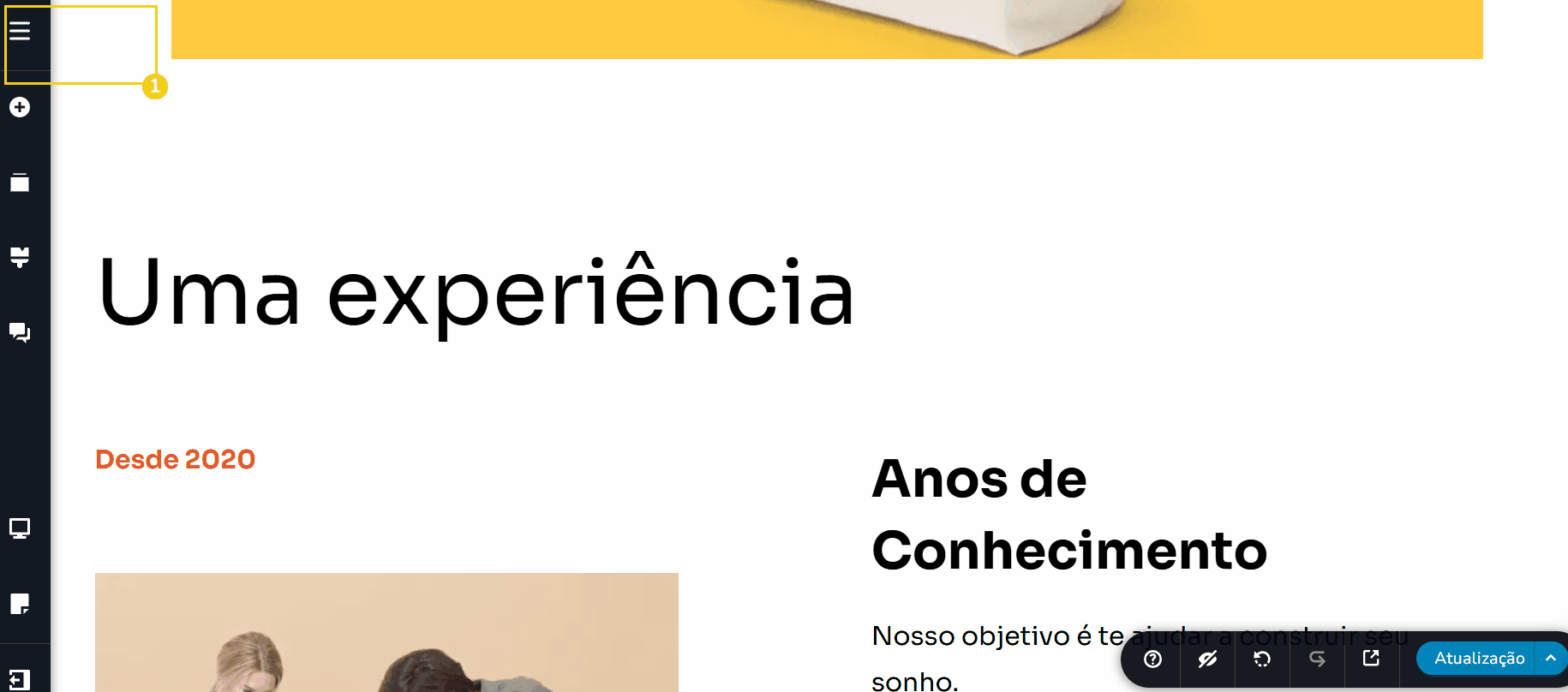 Imagem mostra a tela do Editor do Criador de Sites com a marcação no botão que deve ser clicado, o ícone de hambúguer que é representado por 3 linhas na horizontal