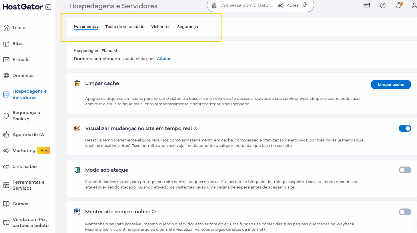Configuração de hospedagem e servidores no painel do HostGator, destacando ferramentas, velocidade, visitantes e segurança para otimizar seu site.