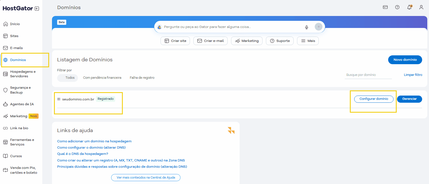 Tela de gerenciamento de sites na plataforma HostGator, exibindo uma lista de domínios hospedados e opções de gerenciamento.