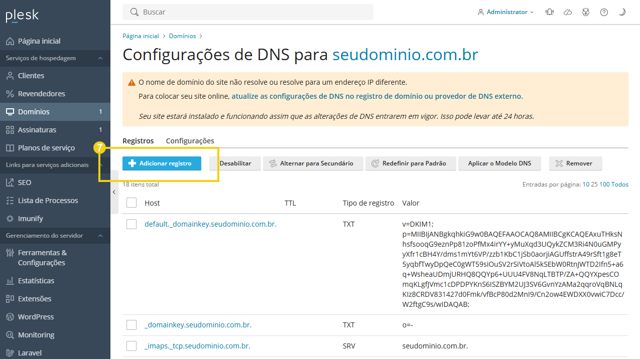 Imagem mostrando painel de controle de configuração de DNS no sistema de gerenciamento de sites, com destaque para a opção Configuração de DNS.