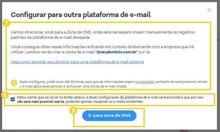 Imagem de uma tela de configuração de domínio na plataforma HostGator, destacando a alteração da plataforma de e-mail para outra plataforma