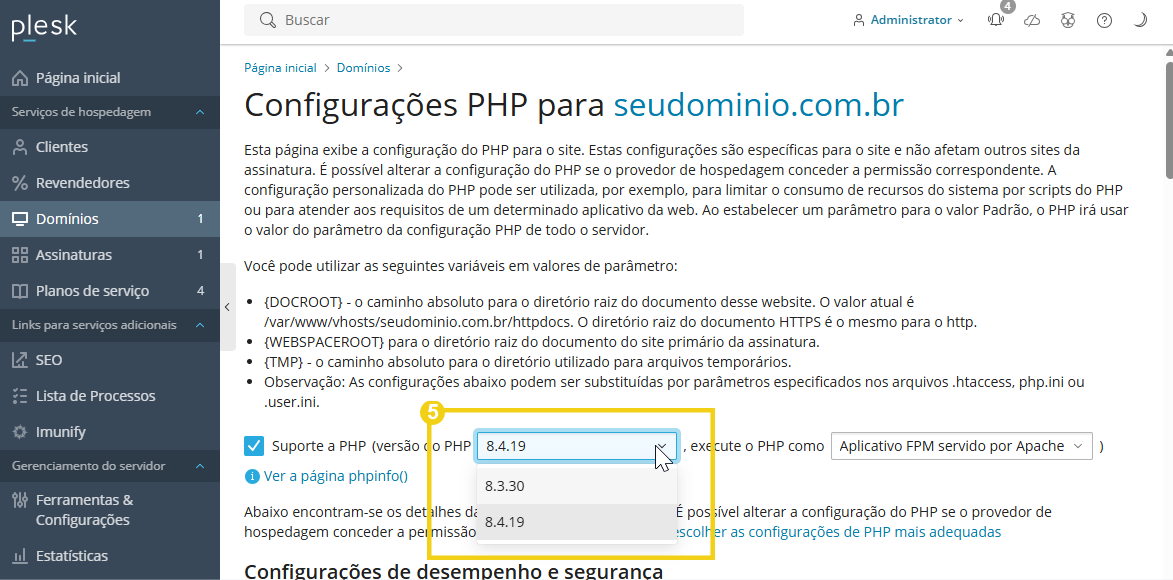 Imagem do campo de seleção da versão de PHP do painel Plesk