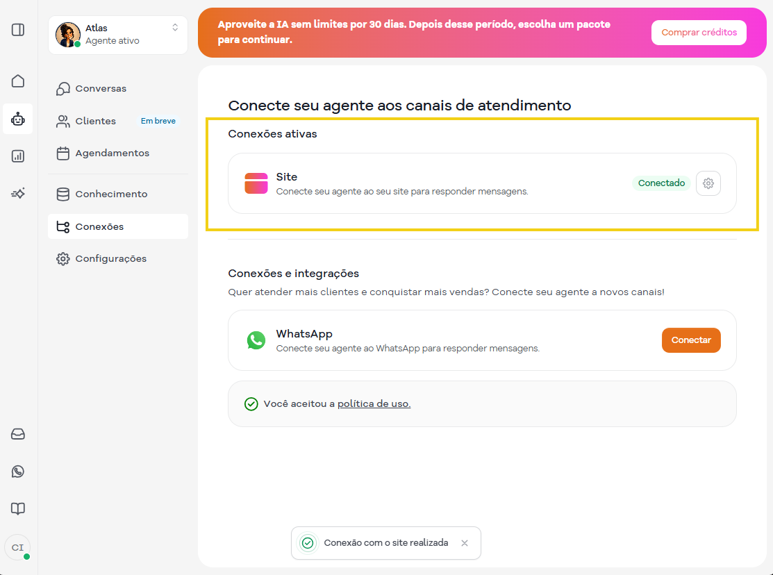 Tela do sistema SuperGator mostrando chat de atendimento ao cliente em site e botão para ir aos agentes.