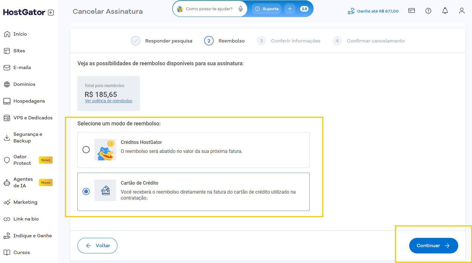 Tela de plataforma HostGator exibindo opções de reembolso de créditos no painel de controle, incluindo valor em reais e botão de continuar em destaque