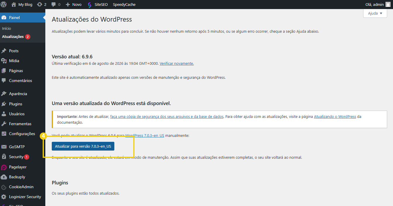 Painel Wordpress na aba "Atualizações", com a opção "Atualizar&nbsp;para versão&nbsp;7.0.3-en_US" destacada